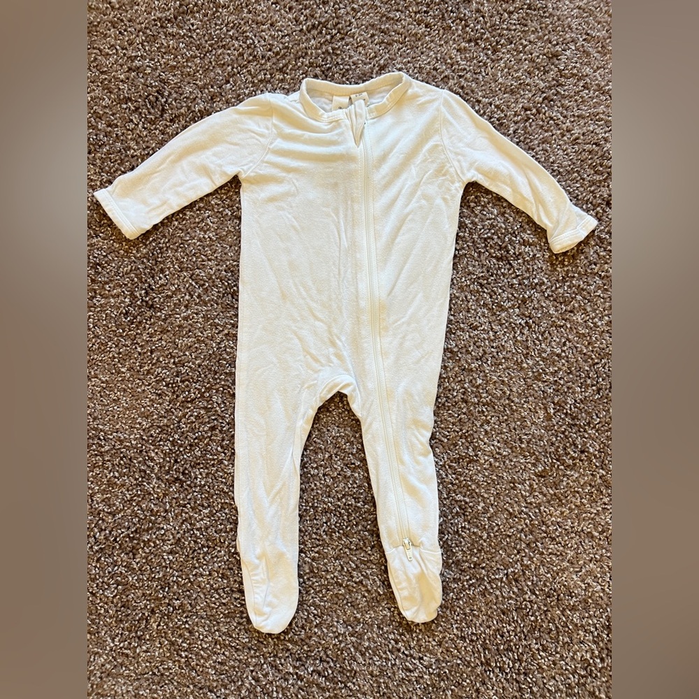 Kyte Baby White Zipper Onesie
